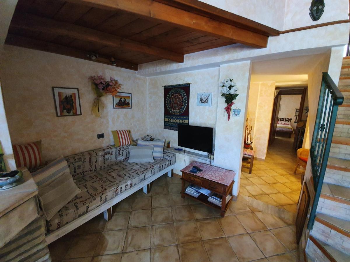 Casa Sole Villa วิลลัสซีมีอุส ภายนอก รูปภาพ